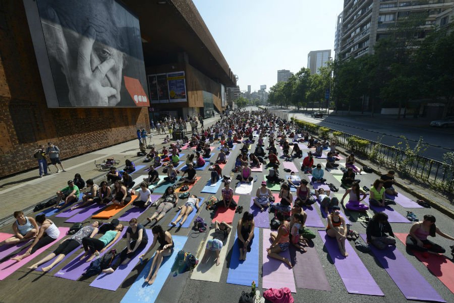 ALAMEDA 2014-YOGA-ok.jpg