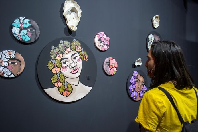 © Lira Arte Público